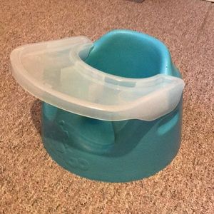 Baby bumbo seat with tray